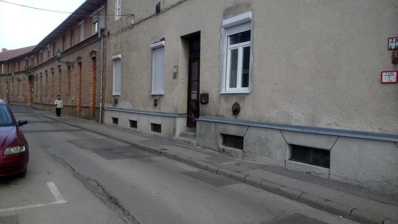 Jazmin Apartman Apartment Pecs Exterior photo